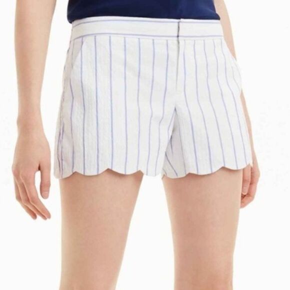CLUB MONACO Amber Shorts White with Blue Pin Stripe Scalloped Hem Size 2